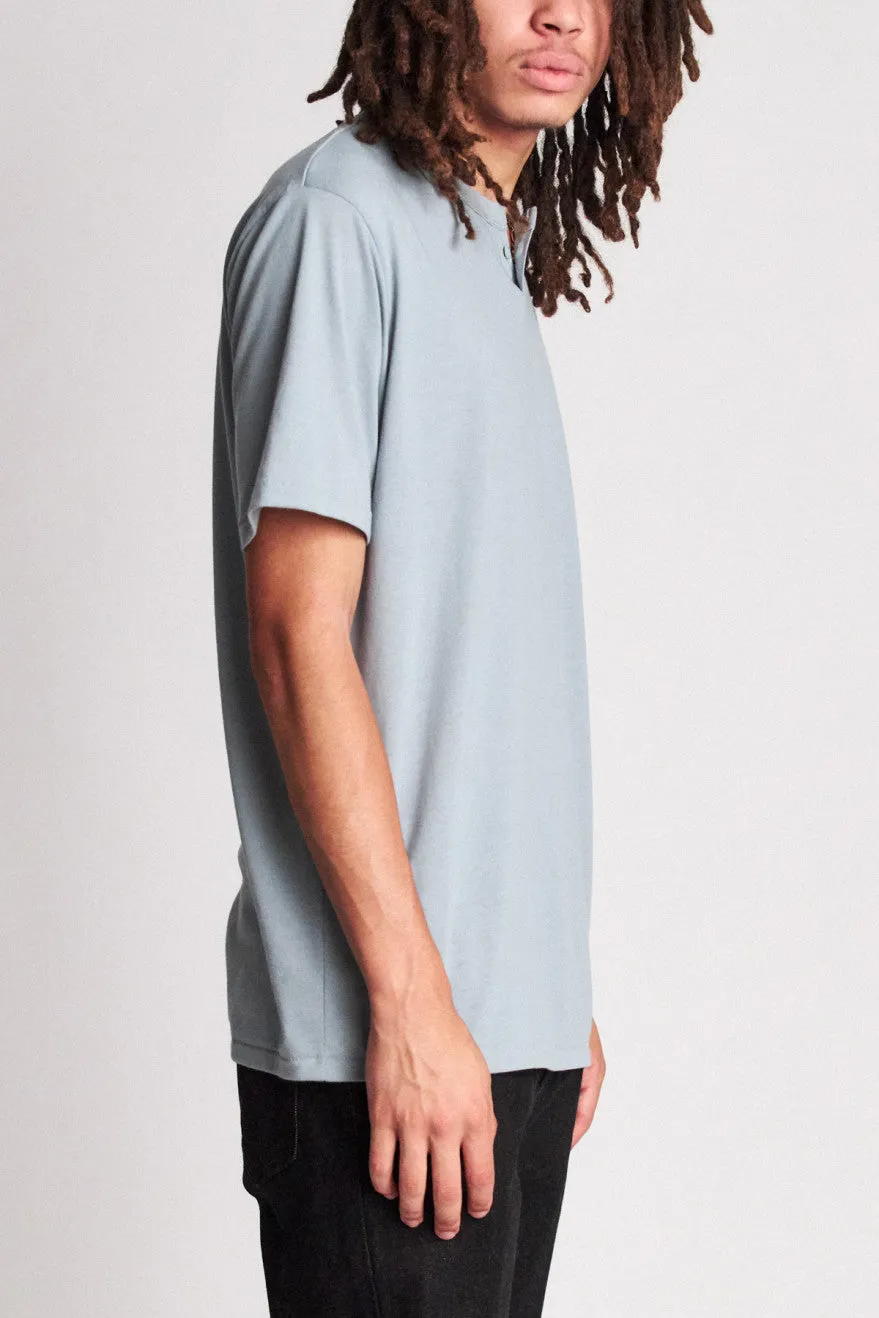 Basic S/S Henley - Blue Stone