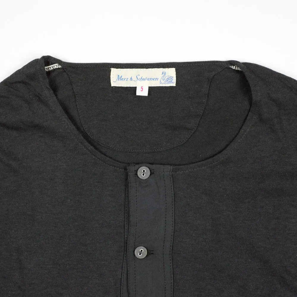 Black long sleeve 102 Henley