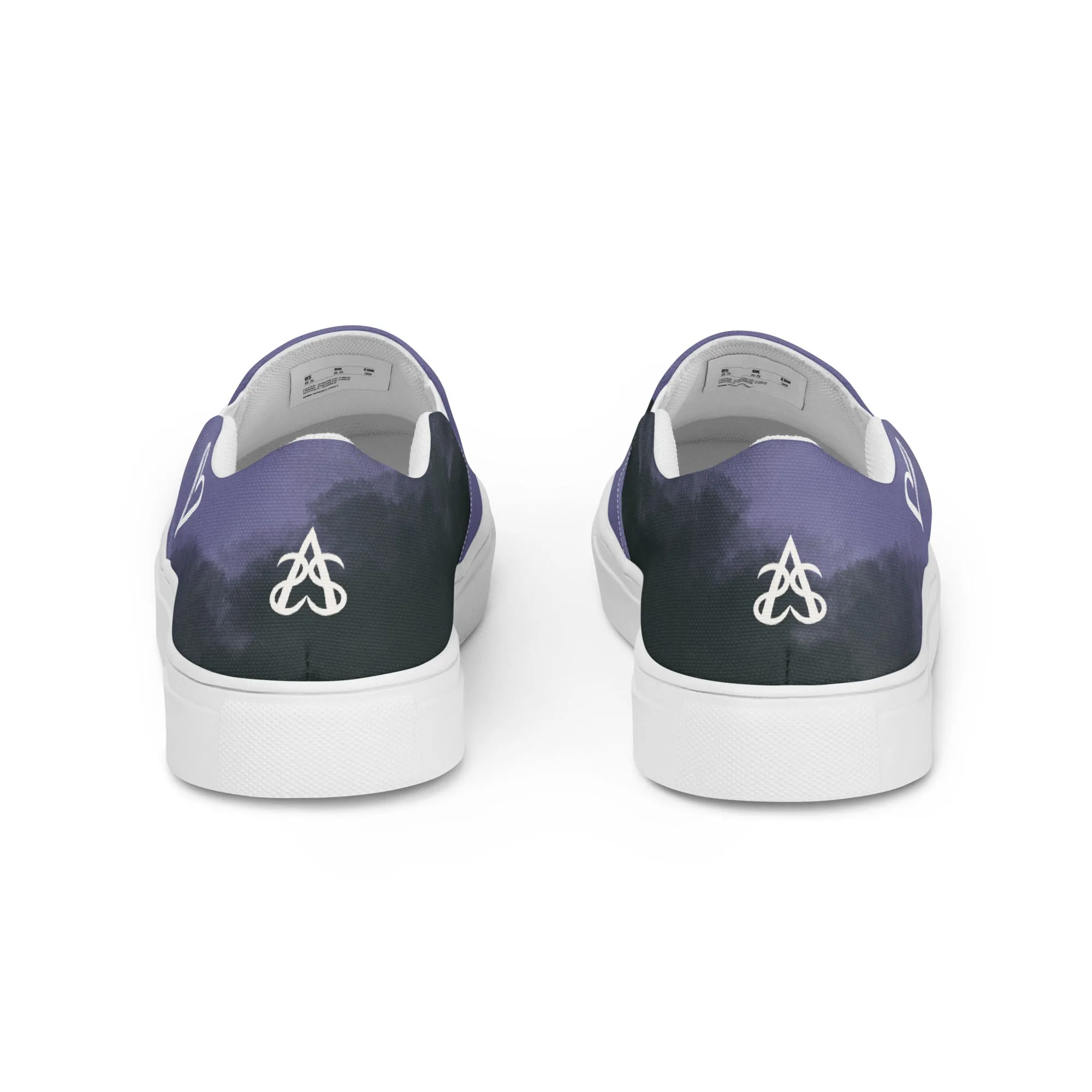 Cloudy Non-Binary Slip-on Canvas Shoes (Masc Sizing)