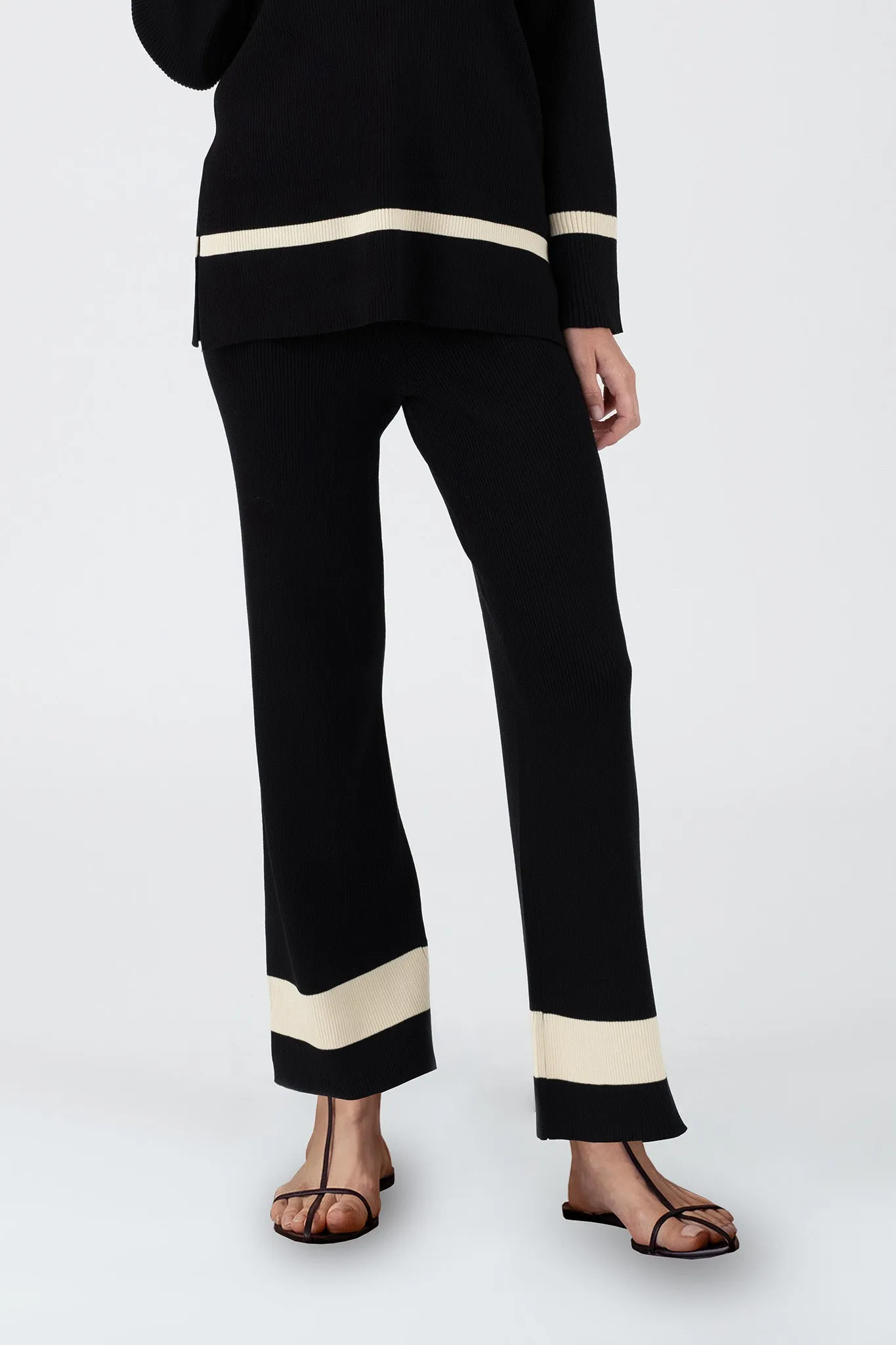 CONTRAST TRIM STRAIGHT LEG PANTS