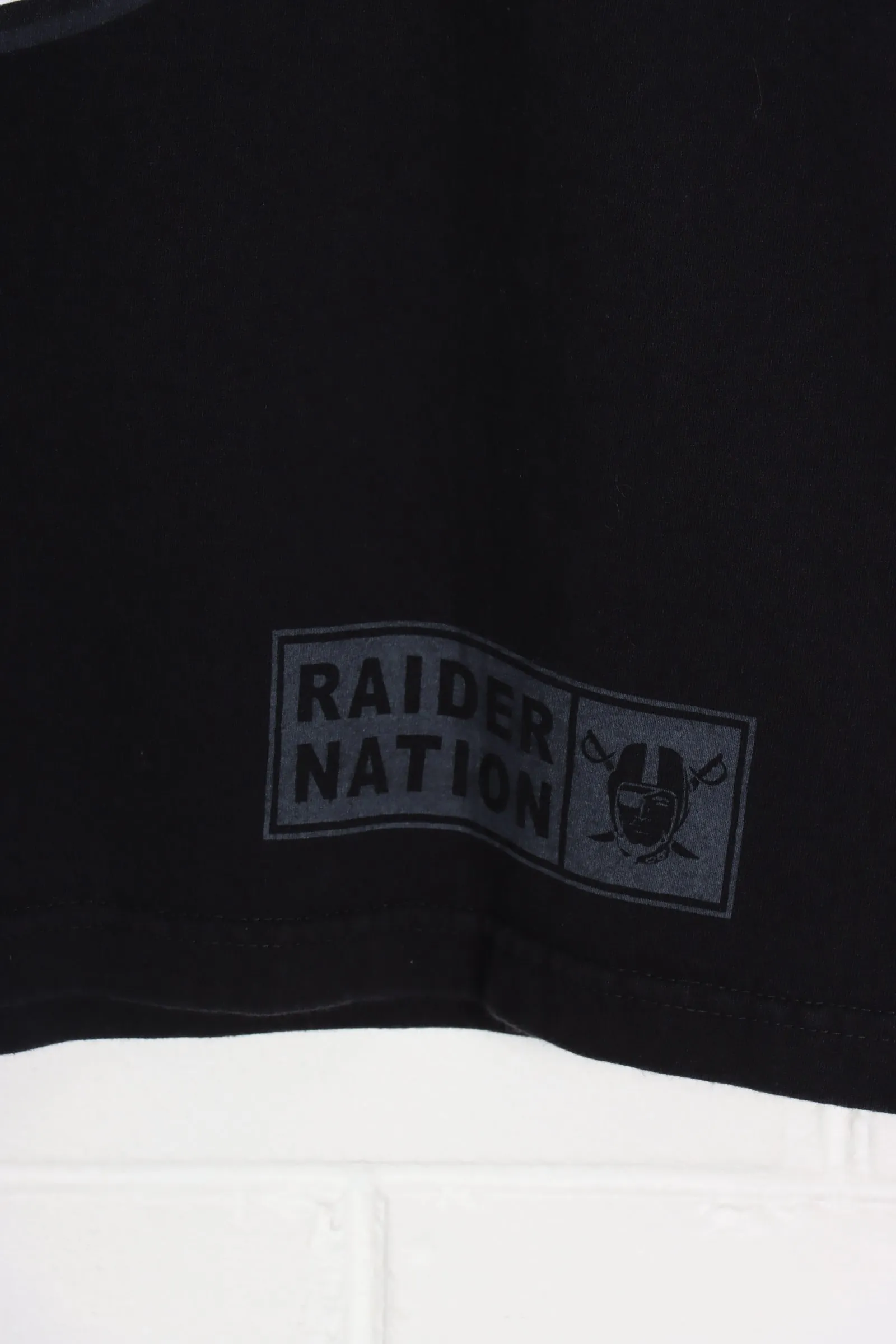 Las Vegas Raiders Pro Sport Metallic Detail Graphic Tee (M-L)