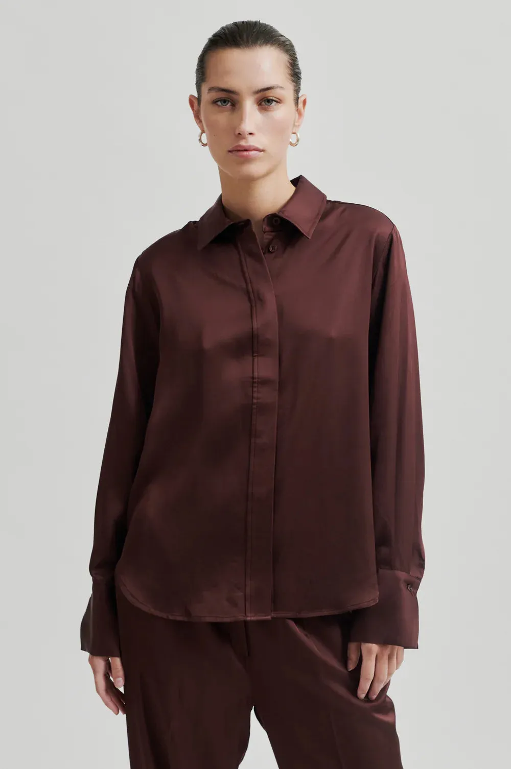 Livo Classic Shirt in Bitter Chocolate