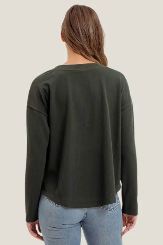 Perfect Length Henley Top (Hunter Green)