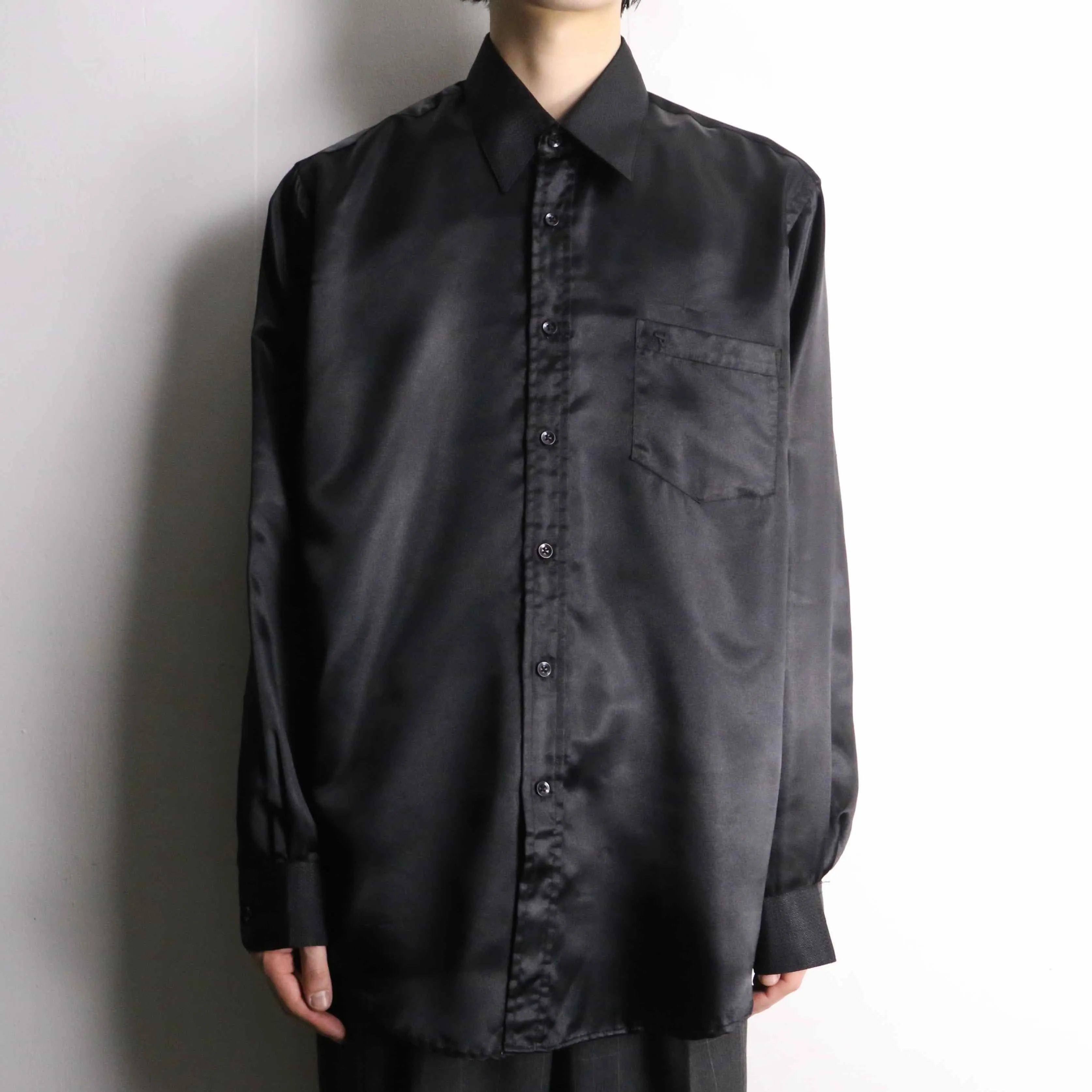 "STACY ADAMS" all black metallic dress shirt