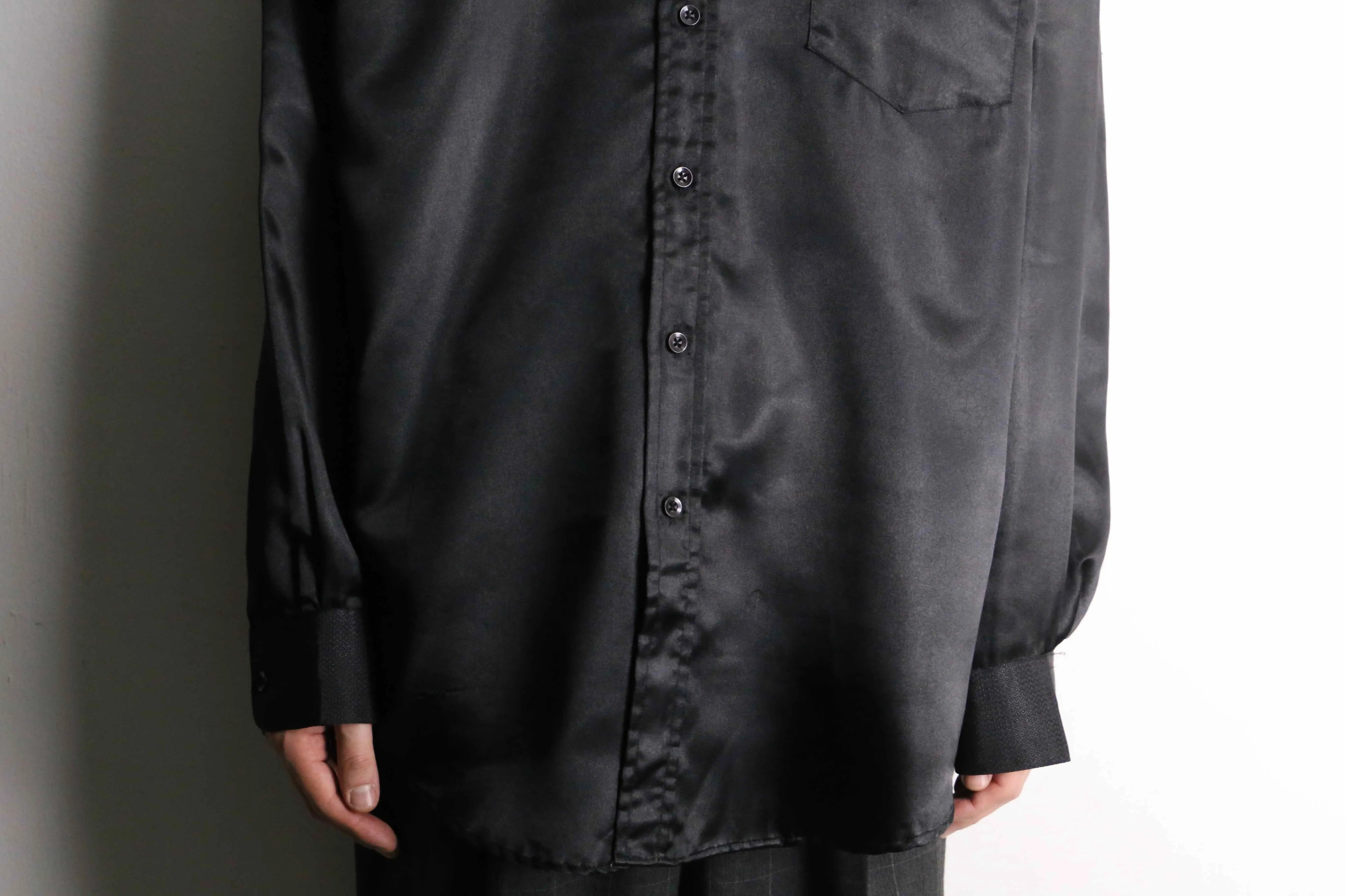 "STACY ADAMS" all black metallic dress shirt