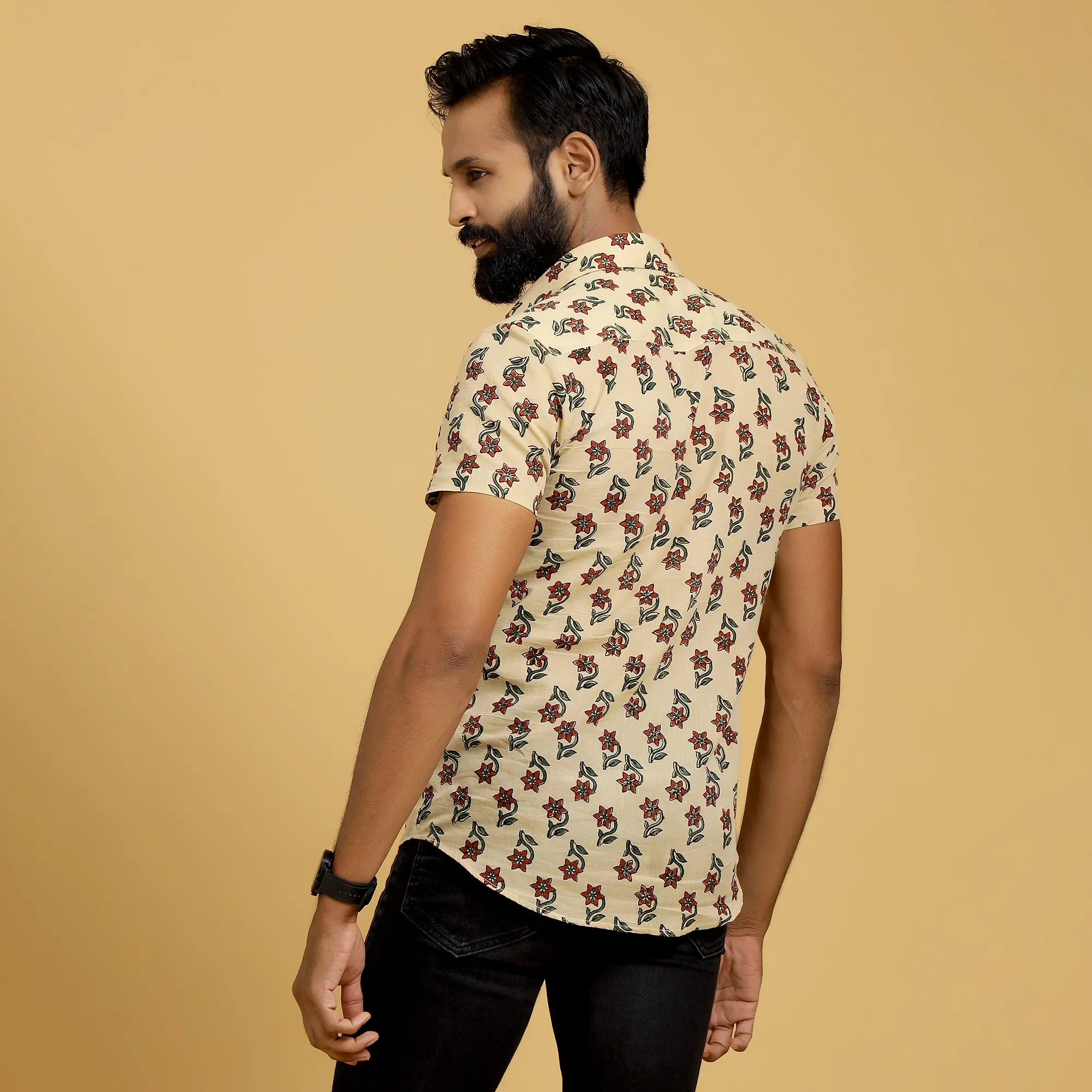 Sanskruti Homes Ivory Cotton Printed Shirt ( half sleeves )