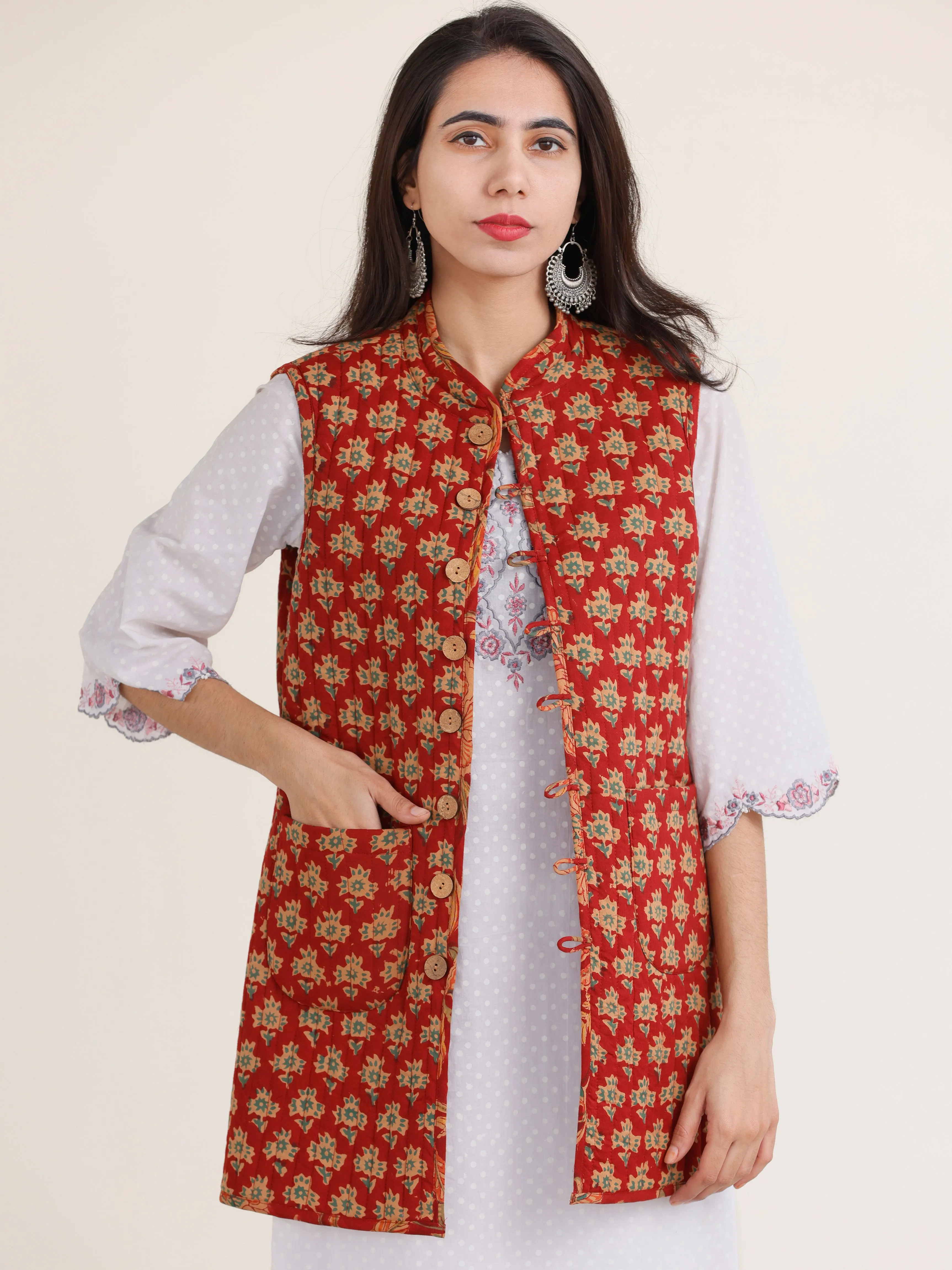 Shishir Rimjhim Quilted Reversible Sleeveless Jacket