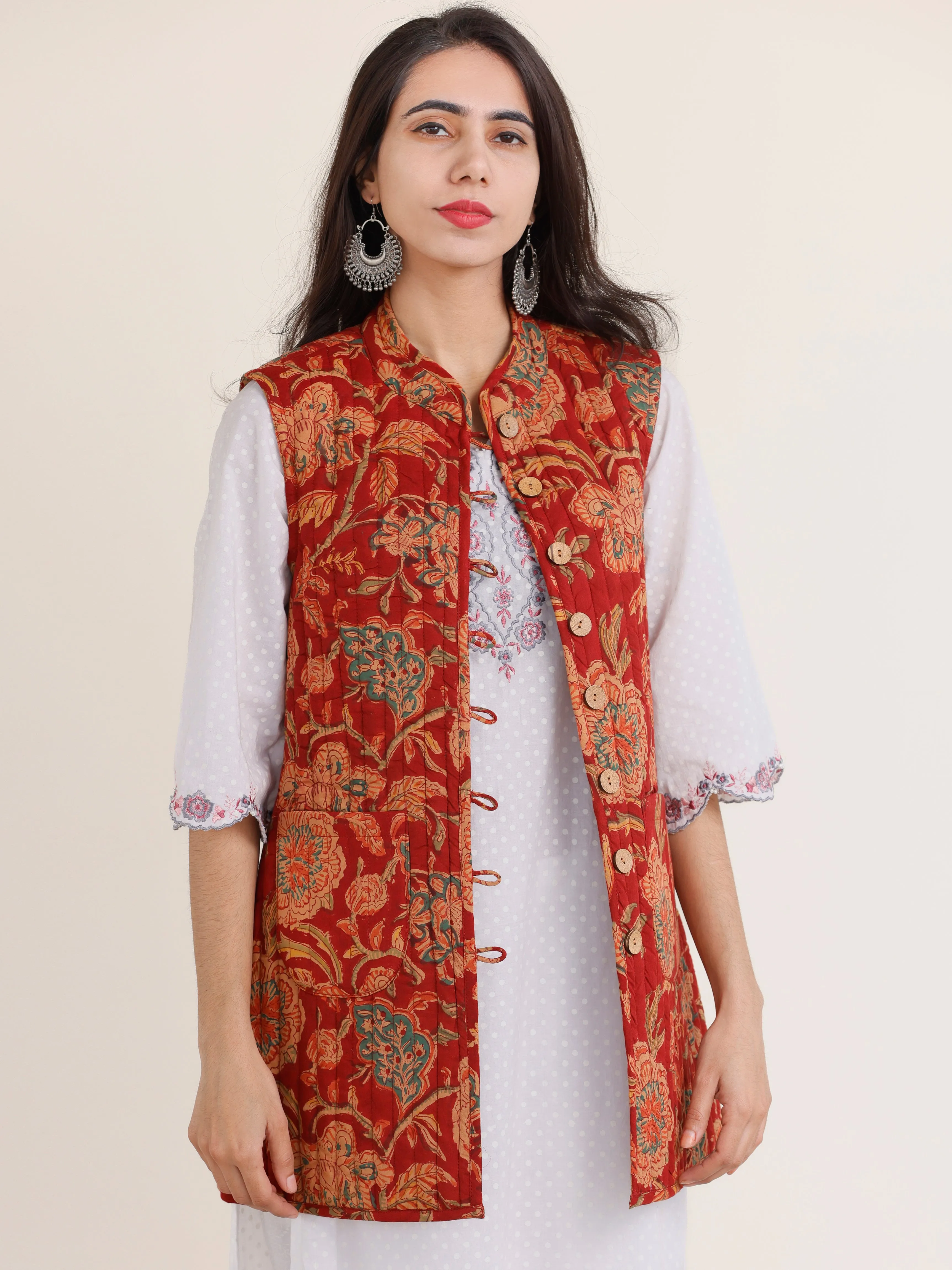 Shishir Rimjhim Quilted Reversible Sleeveless Jacket