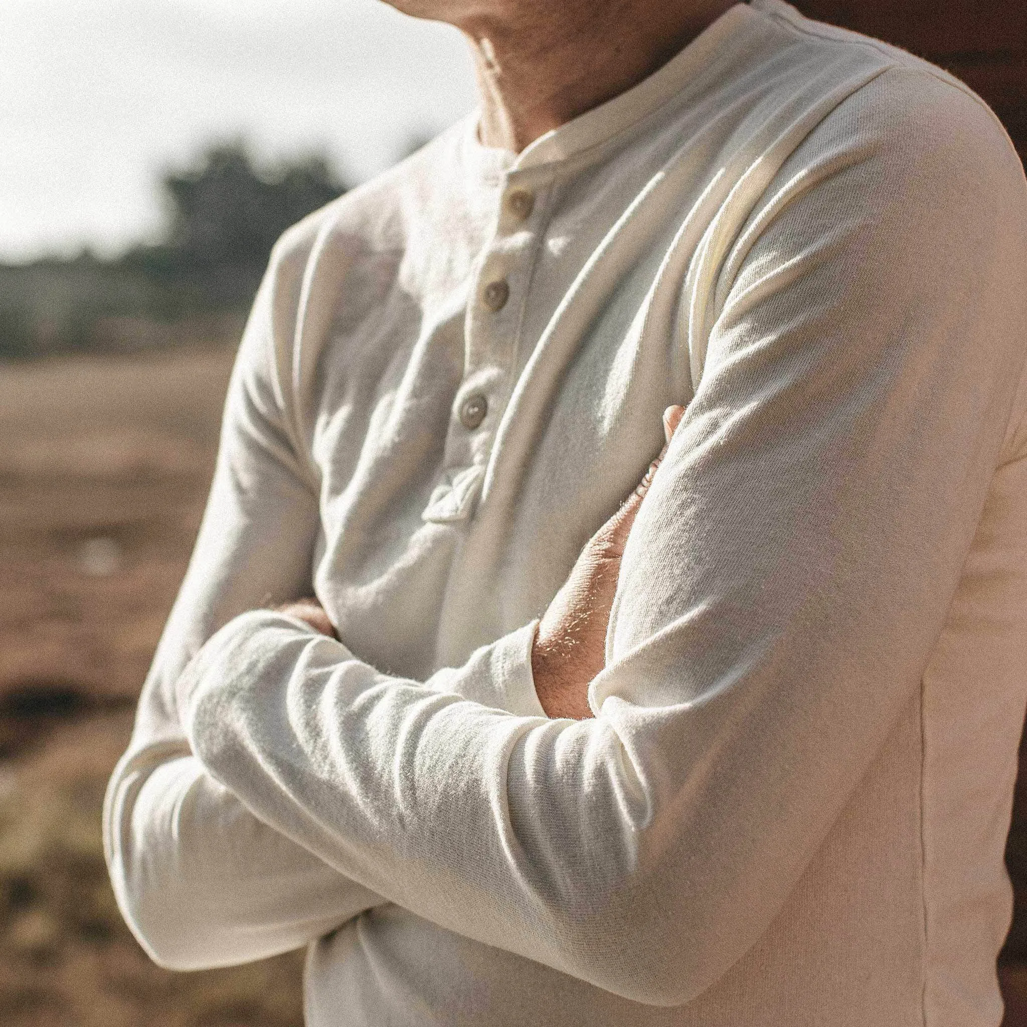 The Heavy Bag Henley in Natural