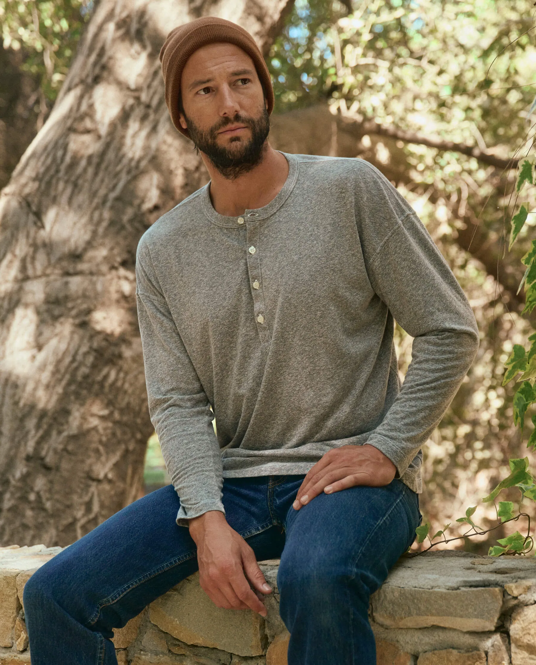 The Men's Boxy Henley. -- Heather Grey